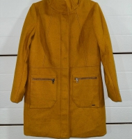 Куртки жіночі