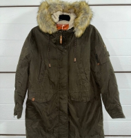 Куртки жіночі