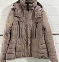 Куртки жіночі