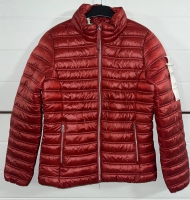 Куртки жіночі