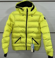 Куртки лижні жіночі і чоловічі